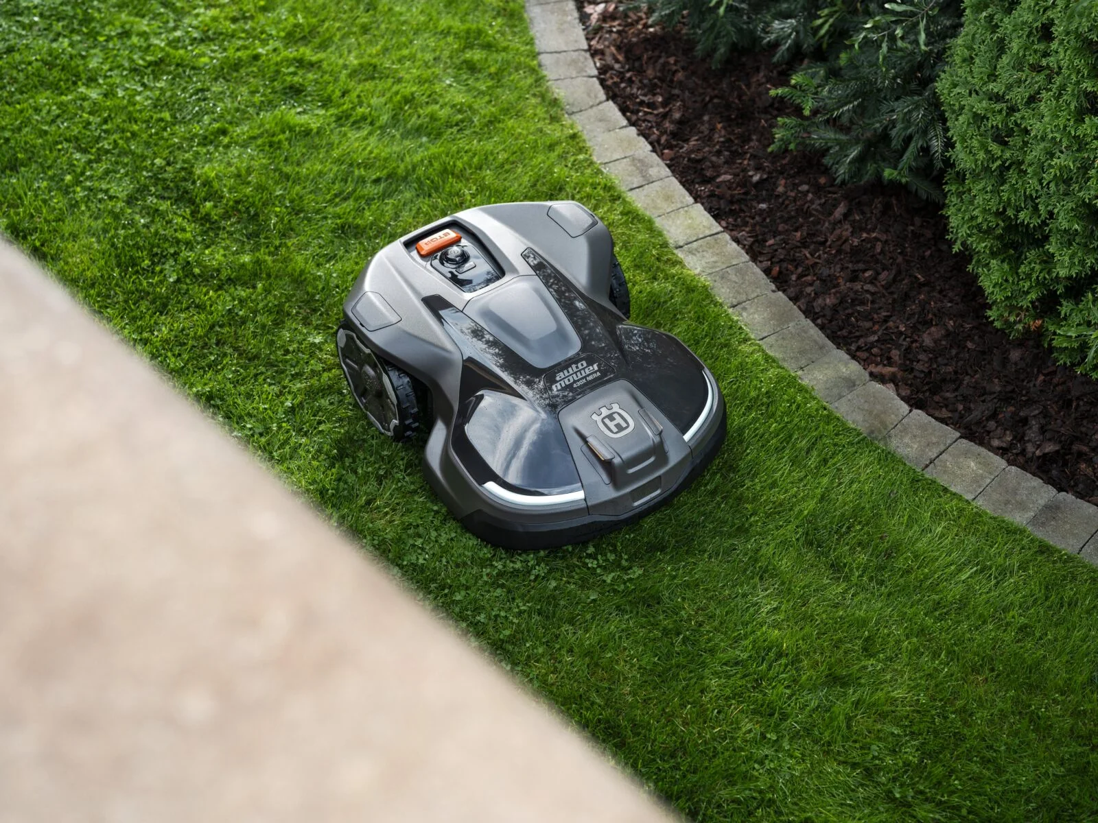 Küll Gartentechnik – Automower im Einsatz